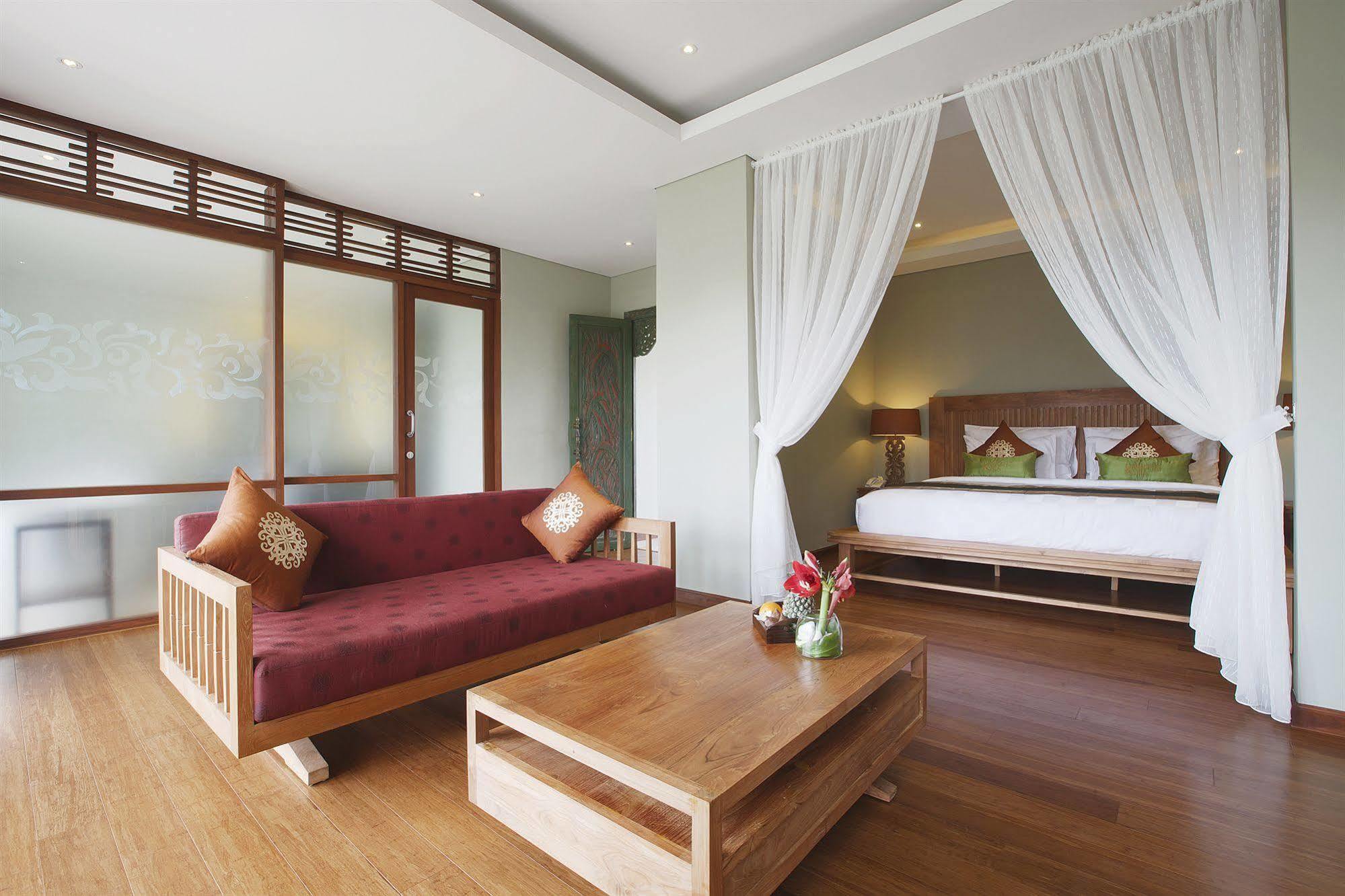 Kampoeng Villa Bali Kuta Lombok Exterior foto