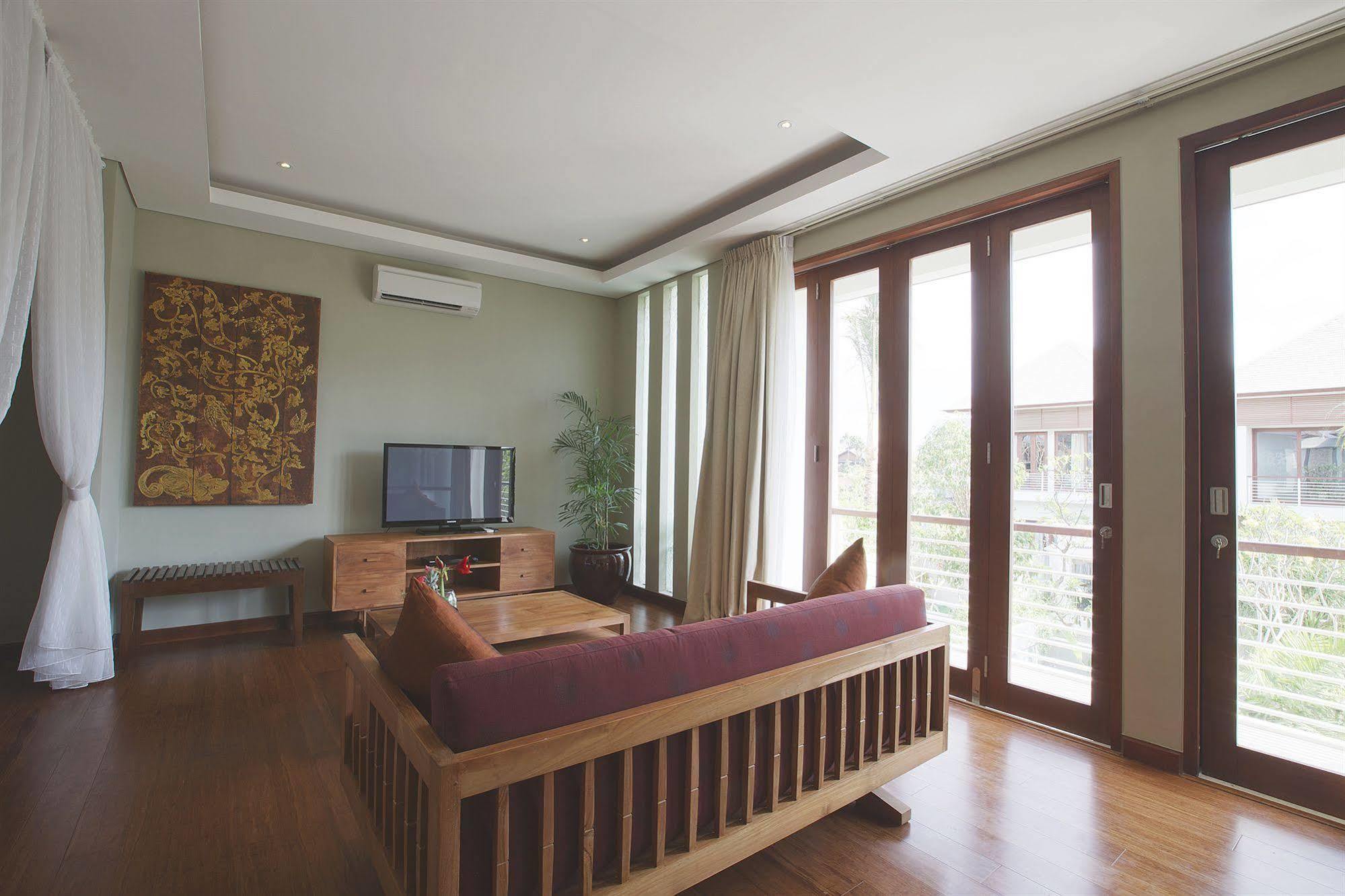 Kampoeng Villa Bali Kuta Lombok Exterior foto