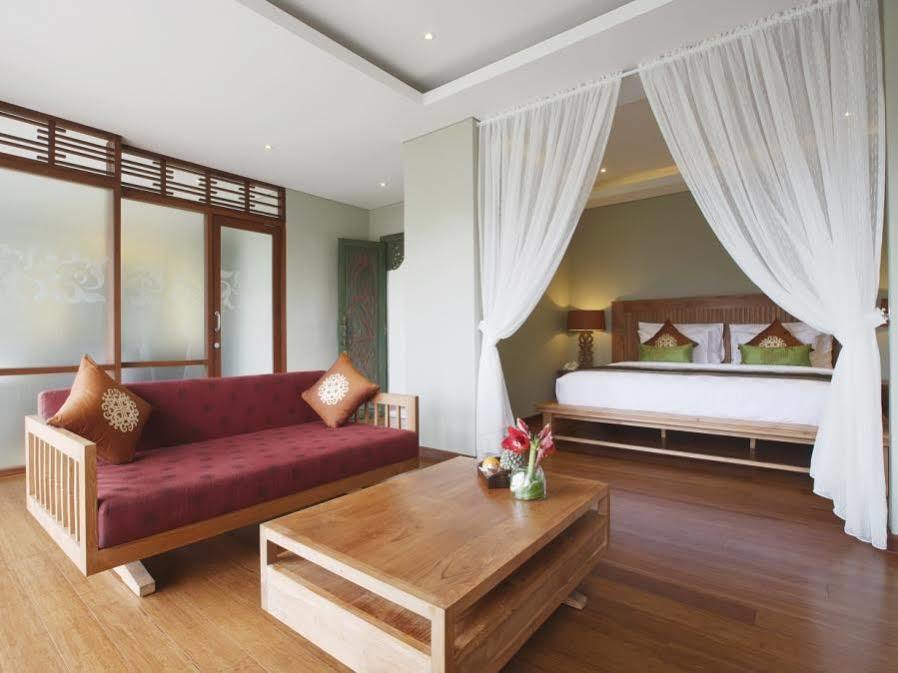 Kampoeng Villa Bali Kuta Lombok Exterior foto